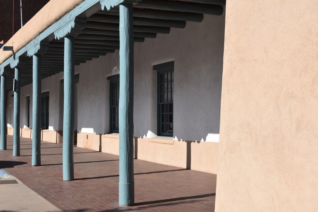 Day 001 – Santa Fe – Columns, Early&nbsp;Light